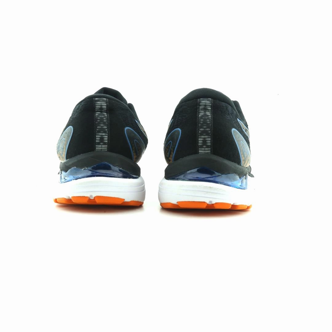 ASICS GEL CUMULUS 23 lightweight athletic shoe visuals