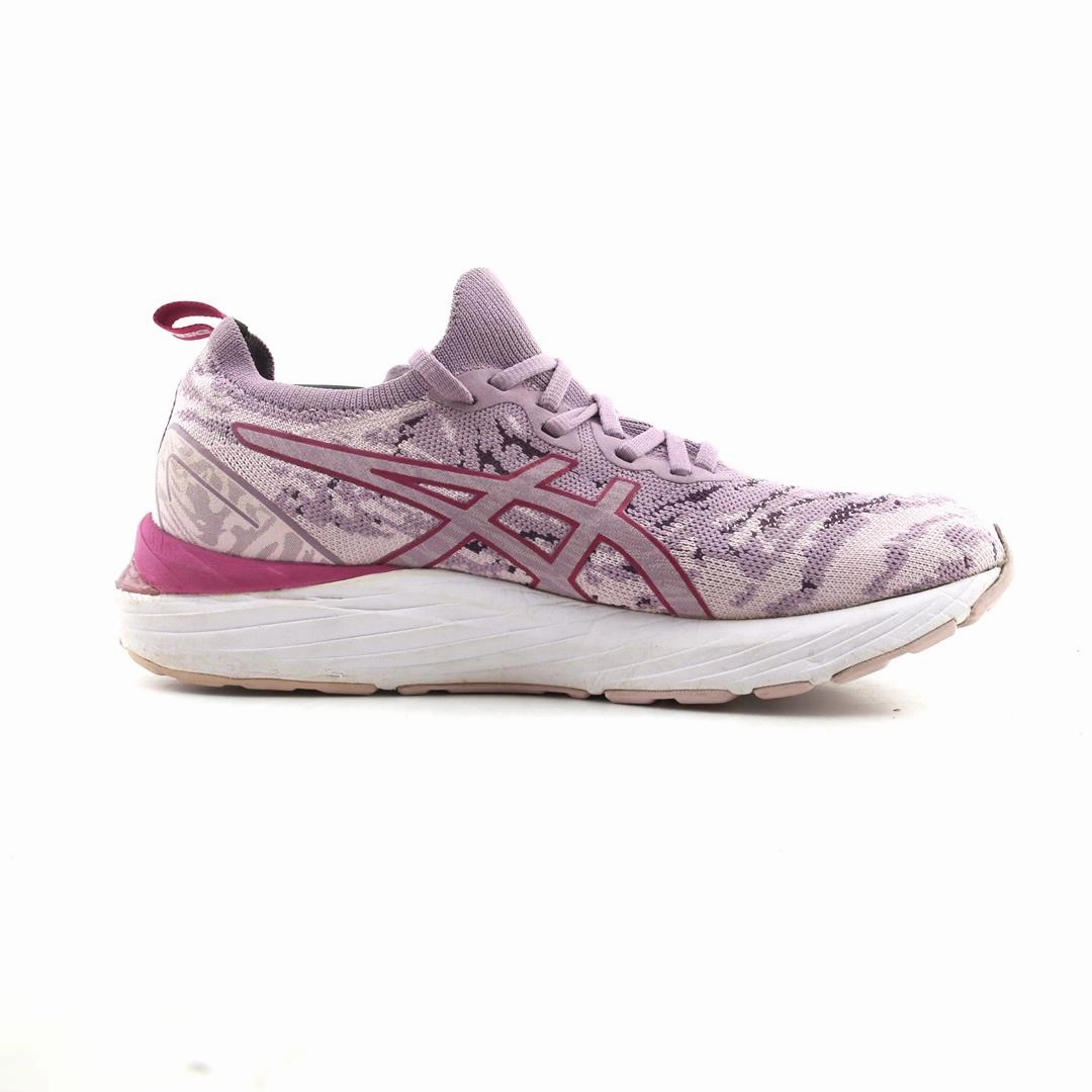 ASICS GEL CUMULUS 23 lightweight athletic shoe visuals