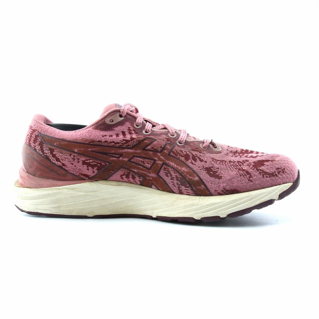 ASICS GEL CUMULUS 23 lightweight athletic shoe visuals