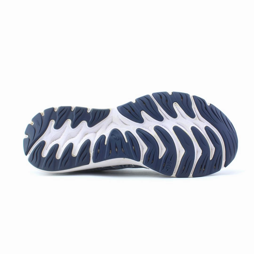 ASICS GEL CUMULUS 23 sporty Asics footwear images