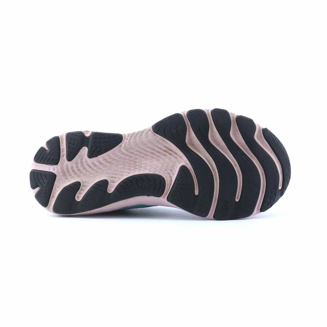 ASICS GEL CUMULUS 24 performance running shoe photos