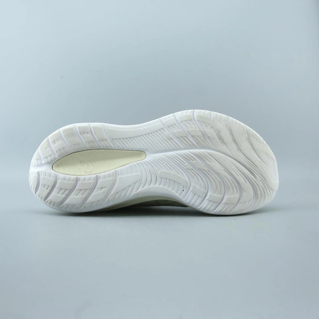 ASICS GEL CUMULUS 26 performance running shoe photos