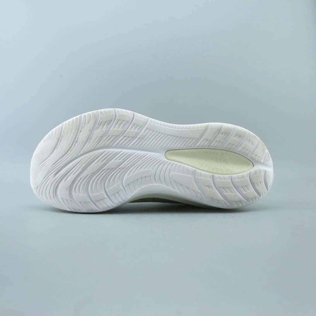 ASICS GEL CUMULUS 26 performance running shoe photos