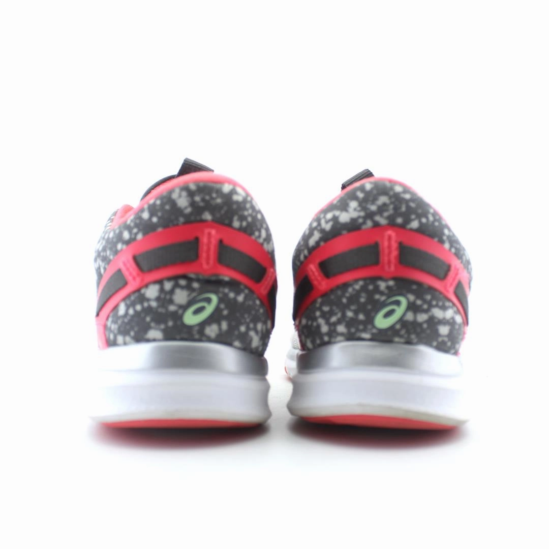 ASICS GEL-FIT YUI sporty Asics footwear images