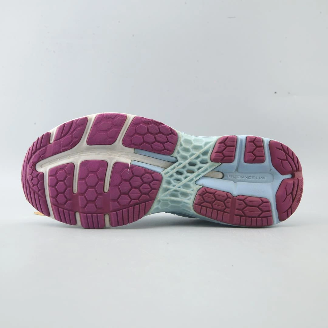 ASICS GEL KAYANO 25 performance running shoe photos