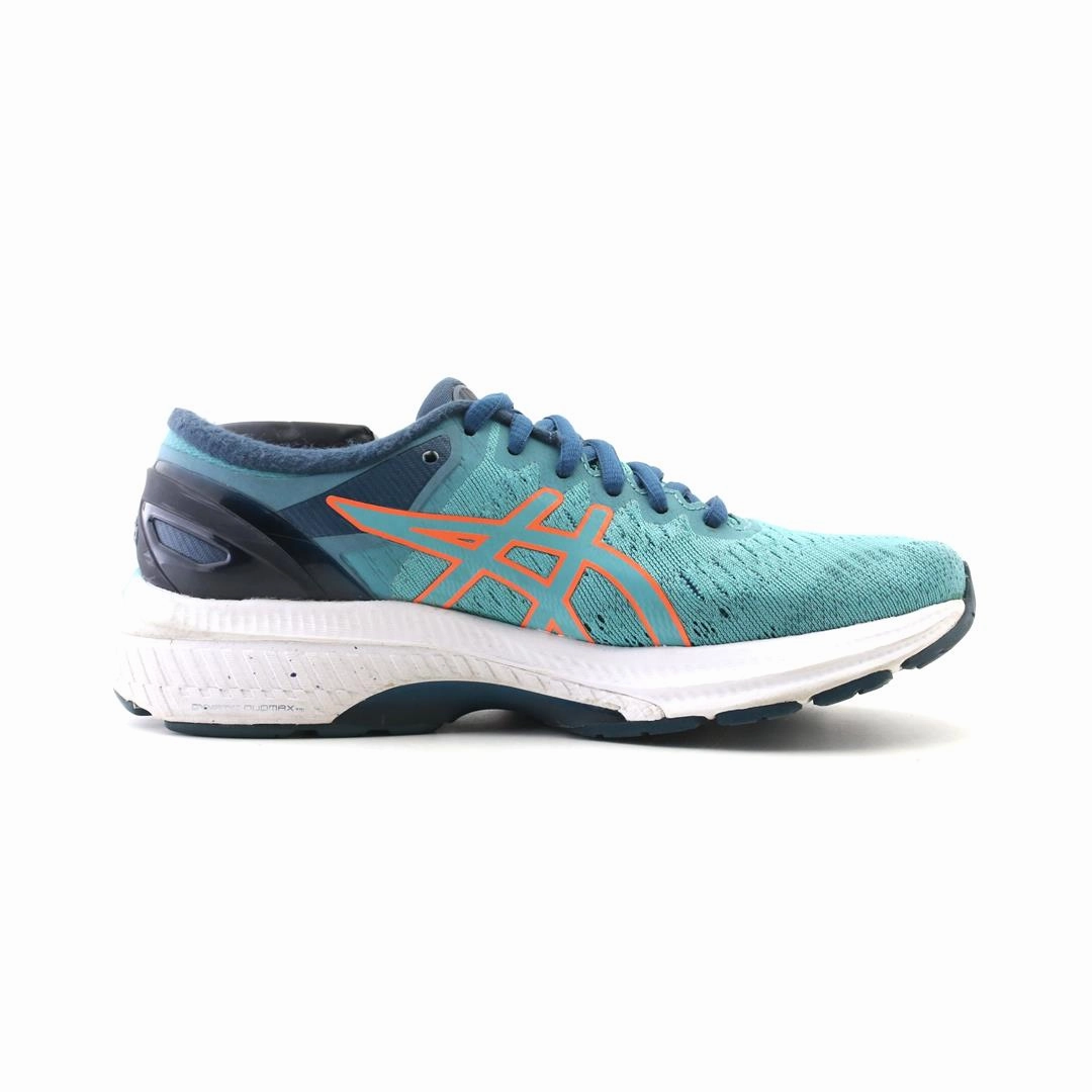 ASICS GEL-KAYANO 27 sporty Asics footwear images