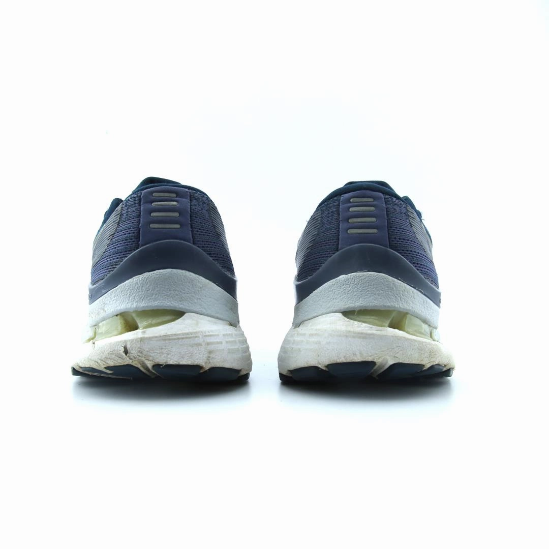 ASICS GEL KAYANO 28 lightweight athletic shoe visuals