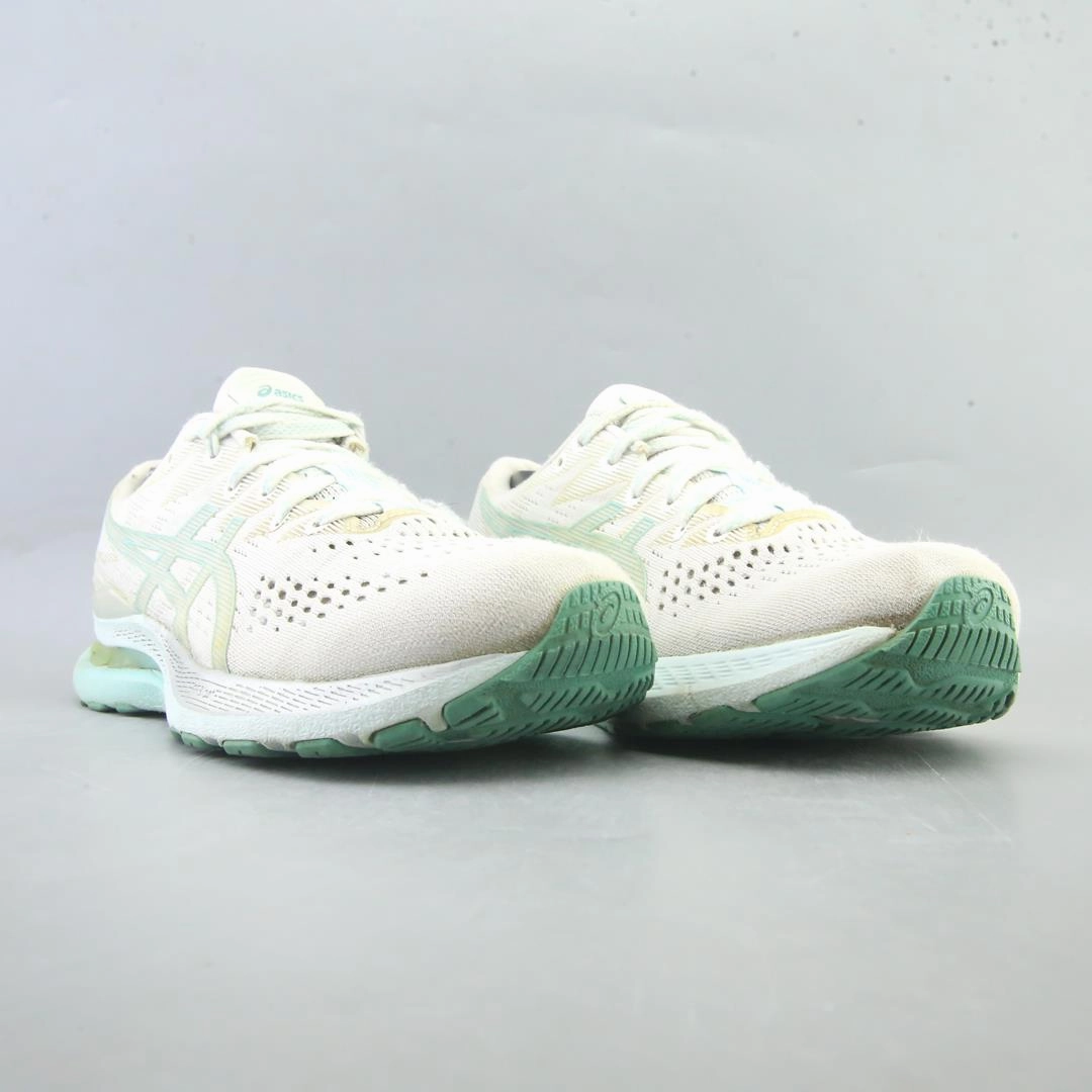 ASICS GEL KAYANO 28 lightweight athletic shoe visuals