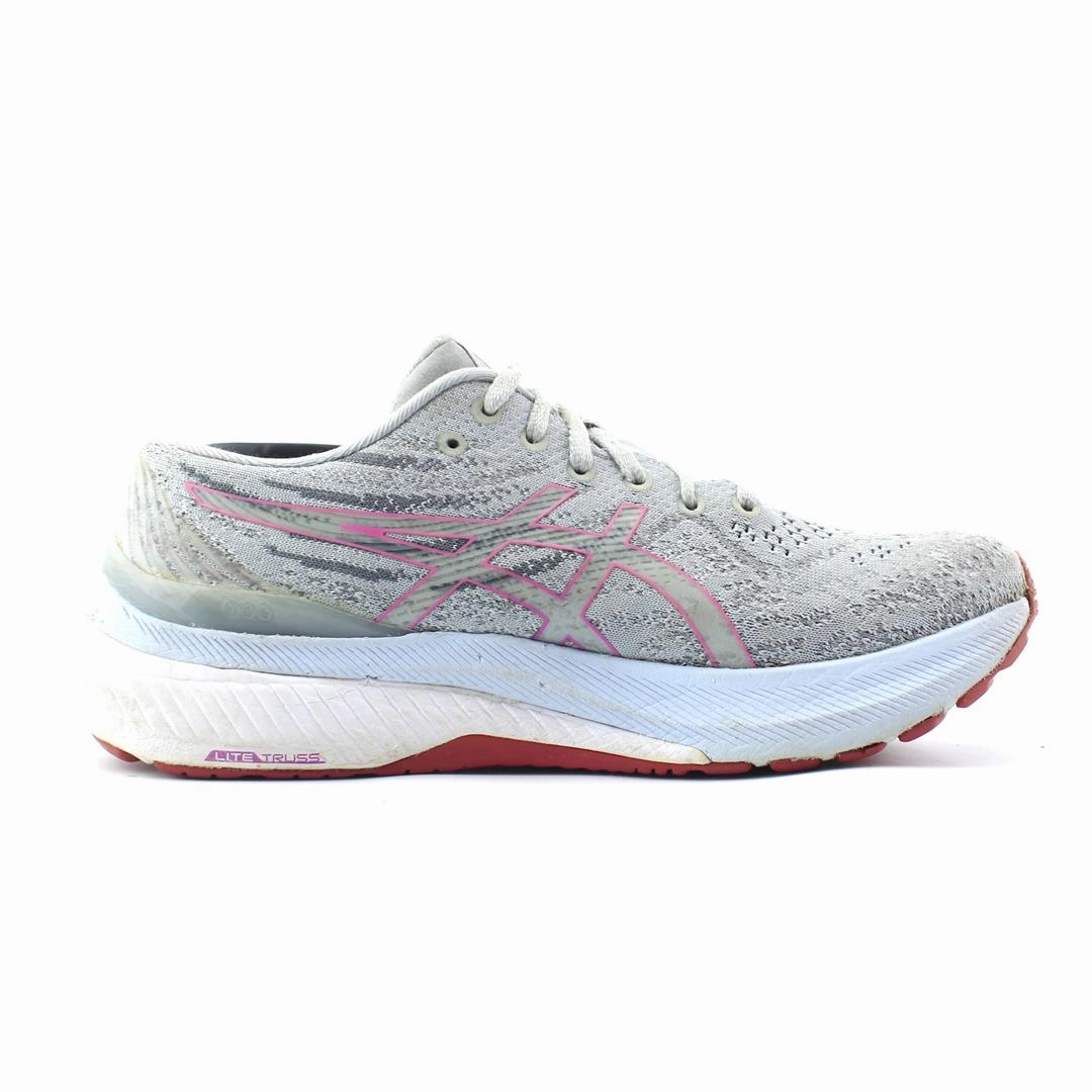 ASICS GEL-KAYANO 29 sporty Asics footwear images