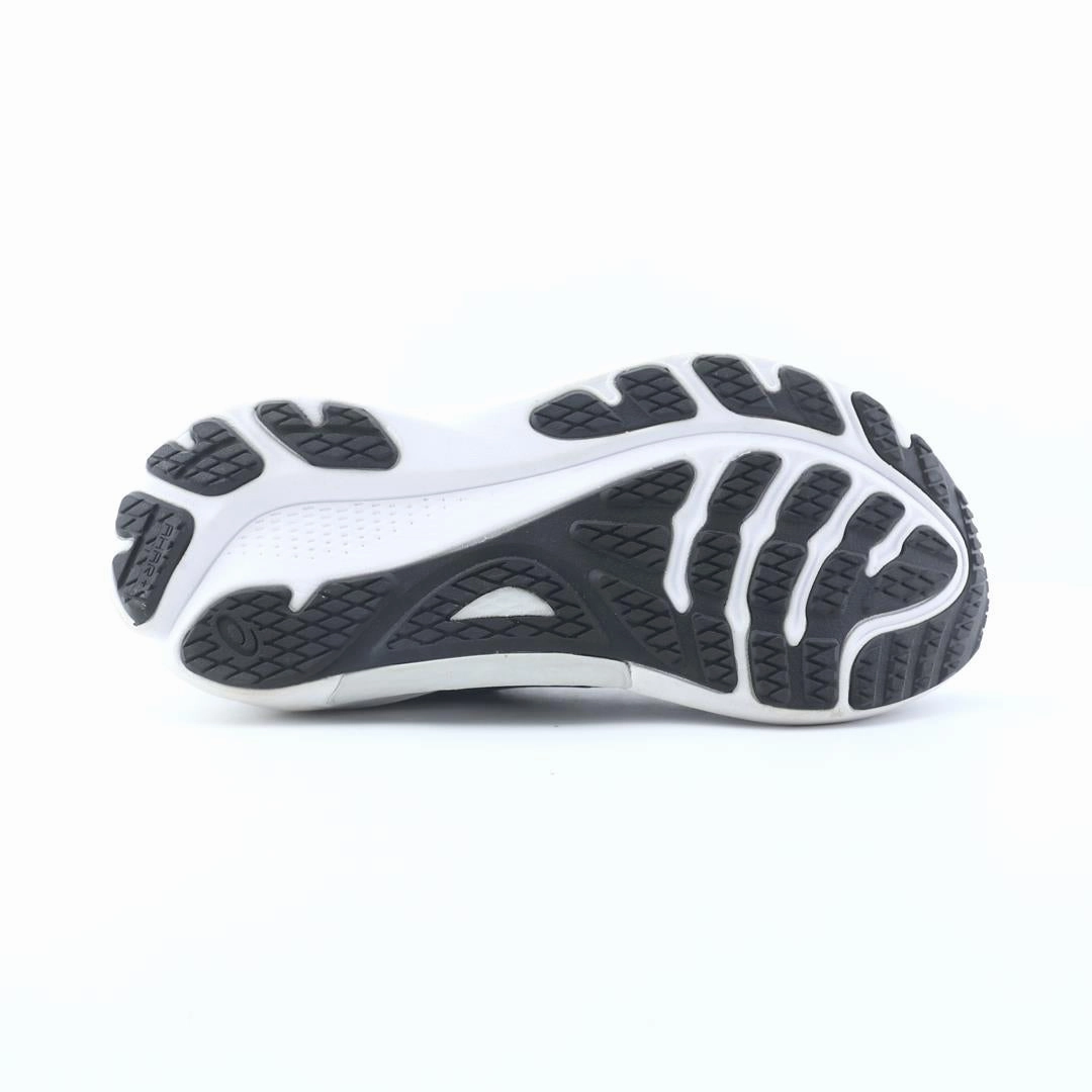 ASICS GEL KAYANO 30 trainer shoe design snapshots