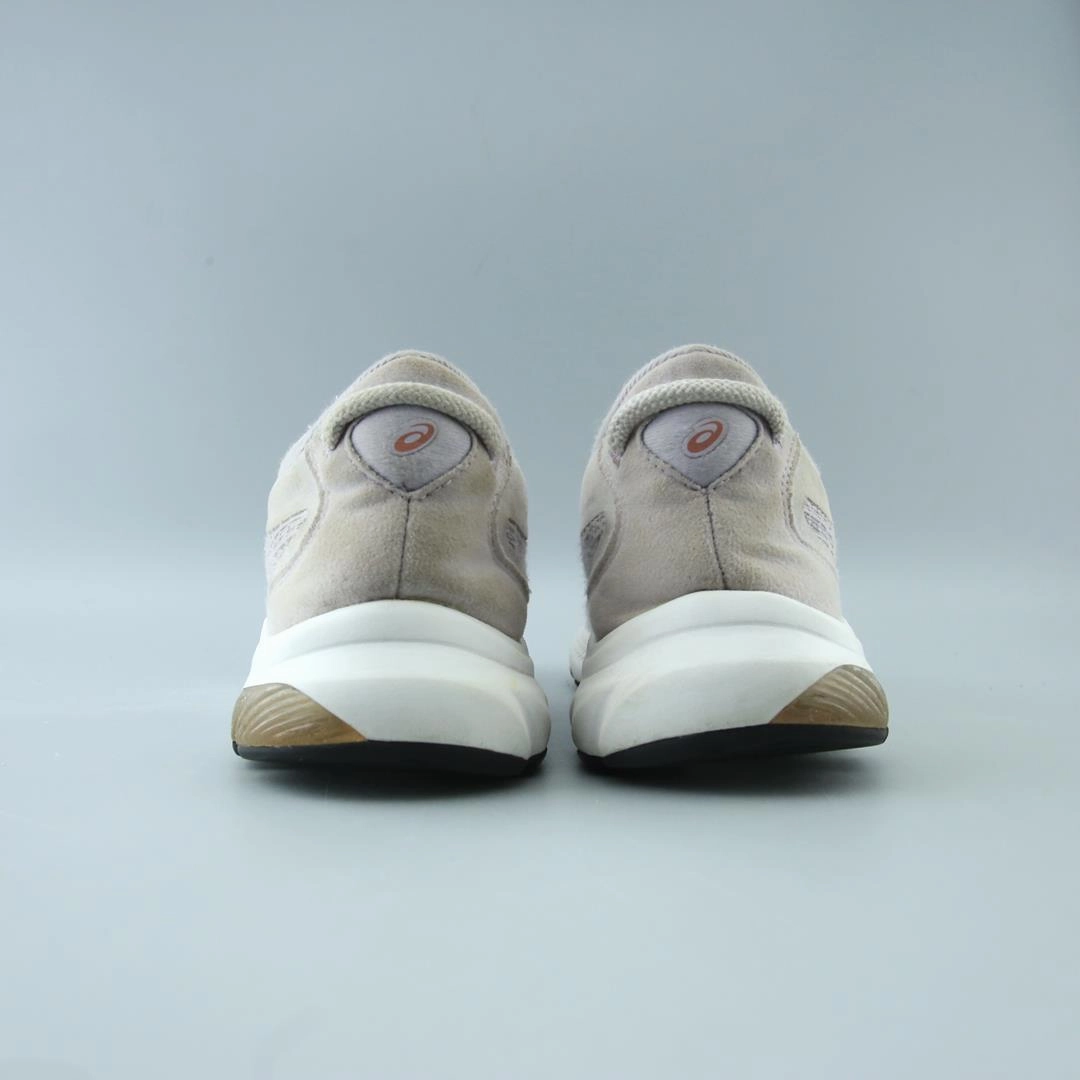ASICS GEL-KUMO LYTE 2 performance running shoe photos