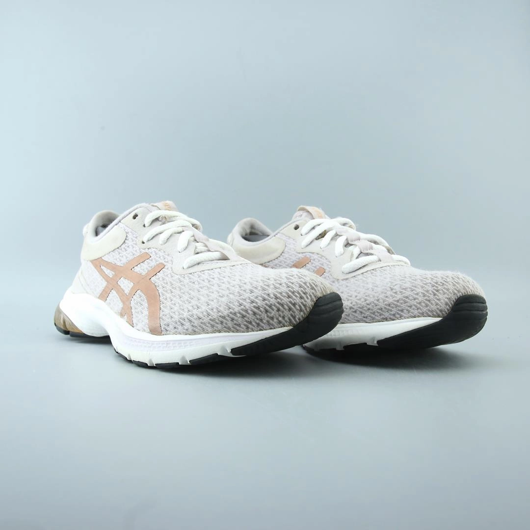ASICS GEL-KUMO LYTE 2 performance running shoe photos
