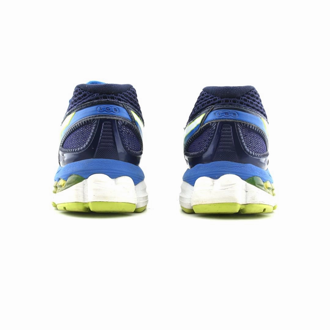 ASICS GEL NIMBUS 15 lightweight athletic shoe visuals