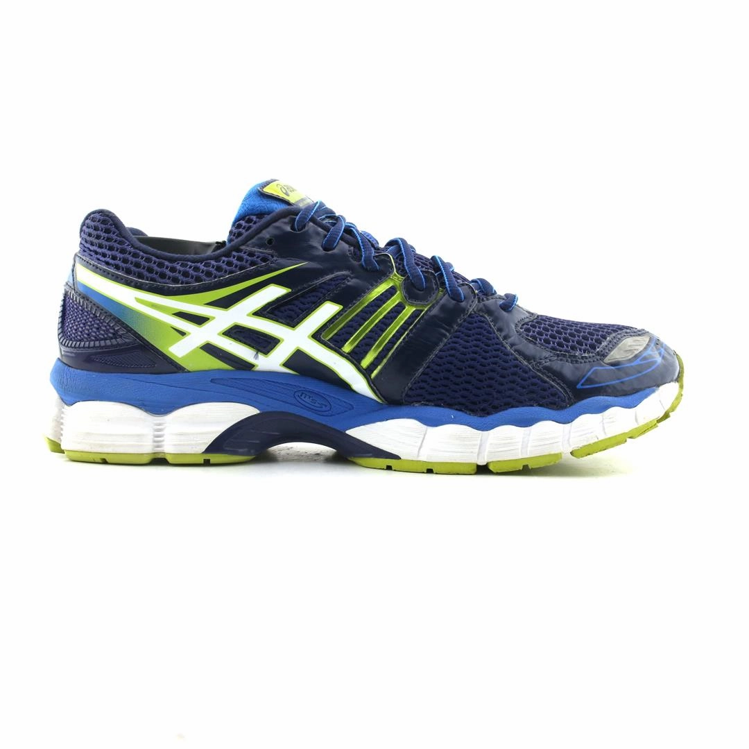 ASICS GEL NIMBUS 15 lightweight athletic shoe visuals