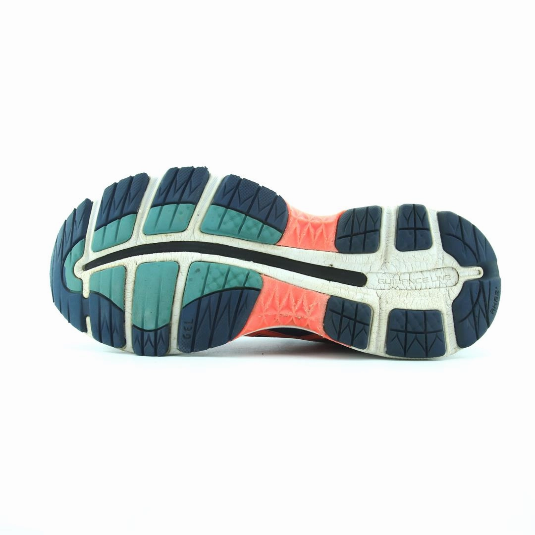 ASICS  GEL-NIMBUS 18 performance running shoe photos