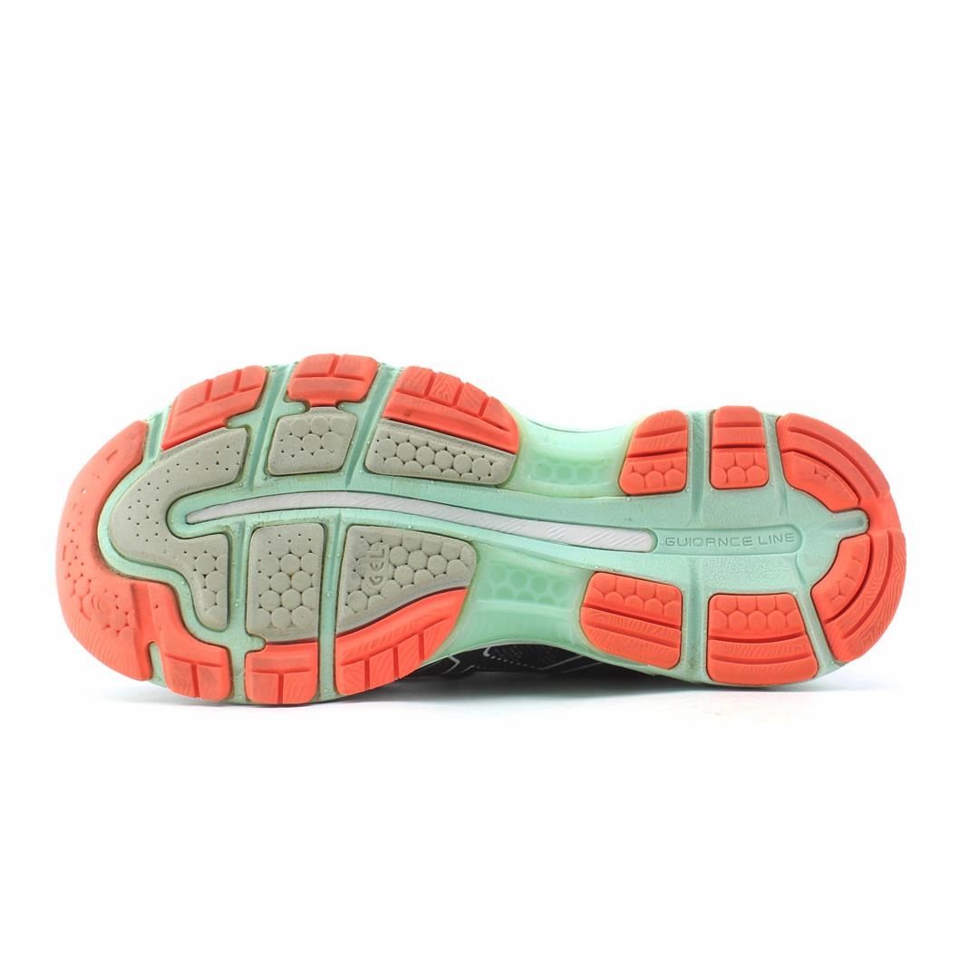 ASICS GEL NIMBUS 19 sporty Asics footwear images