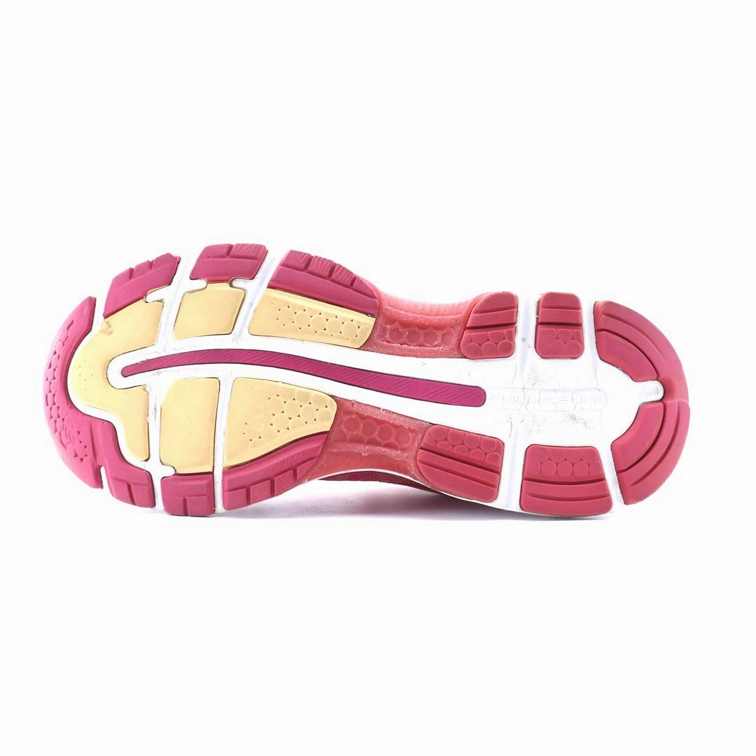 ASICS GEL-NIMBUS 20 performance running shoe photos