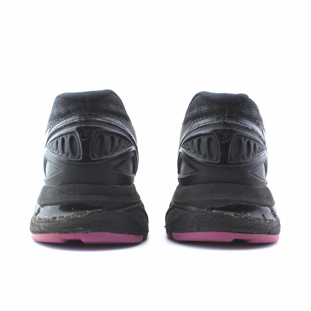 ASICS GEL-NIMBUS 20 sporty Asics footwear images