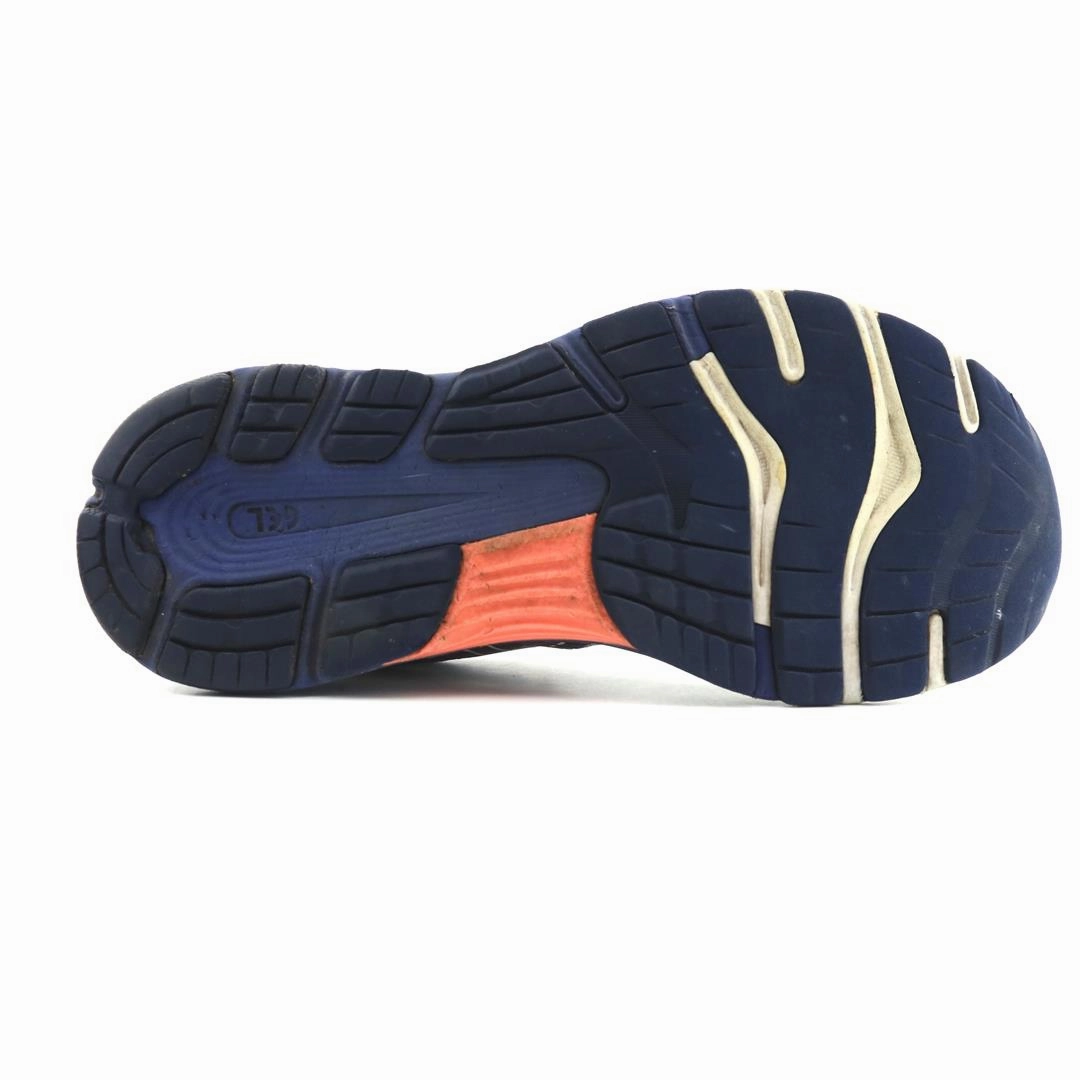 ASICS GEL NIMBUS 21 lightweight athletic shoe visuals