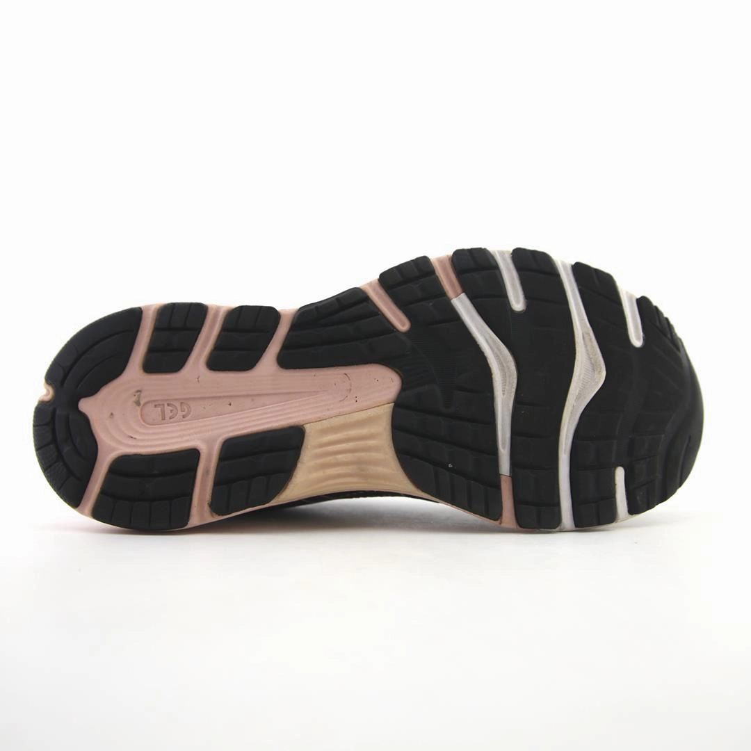 ASICS GEL NIMBUS 21 sporty Asics footwear images