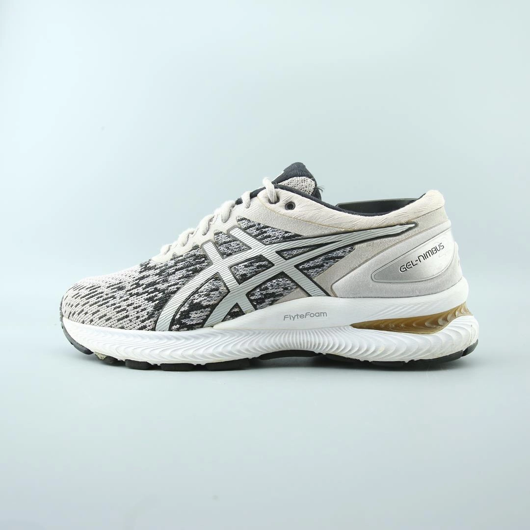 ASICS GEL NIMBUS 22 Asics lightweight sneakers