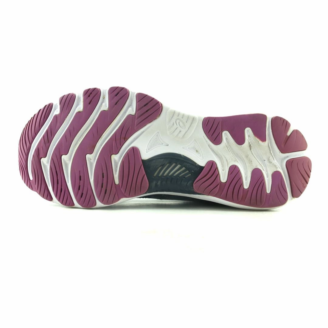 ASICS GEL-NIMBUS 23 sporty Asics footwear images