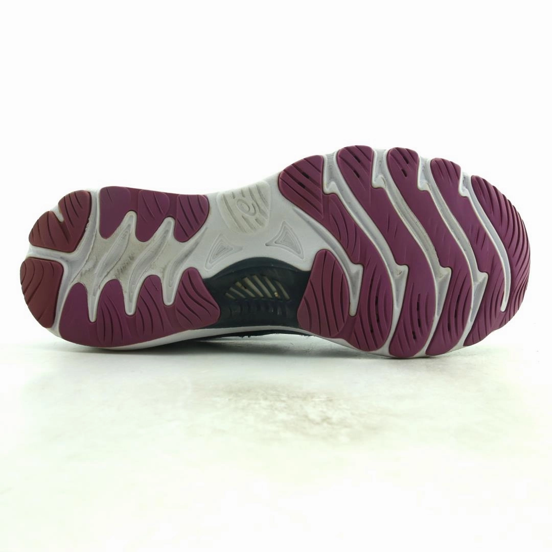 ASICS GEL-NIMBUS 23 sporty Asics footwear images