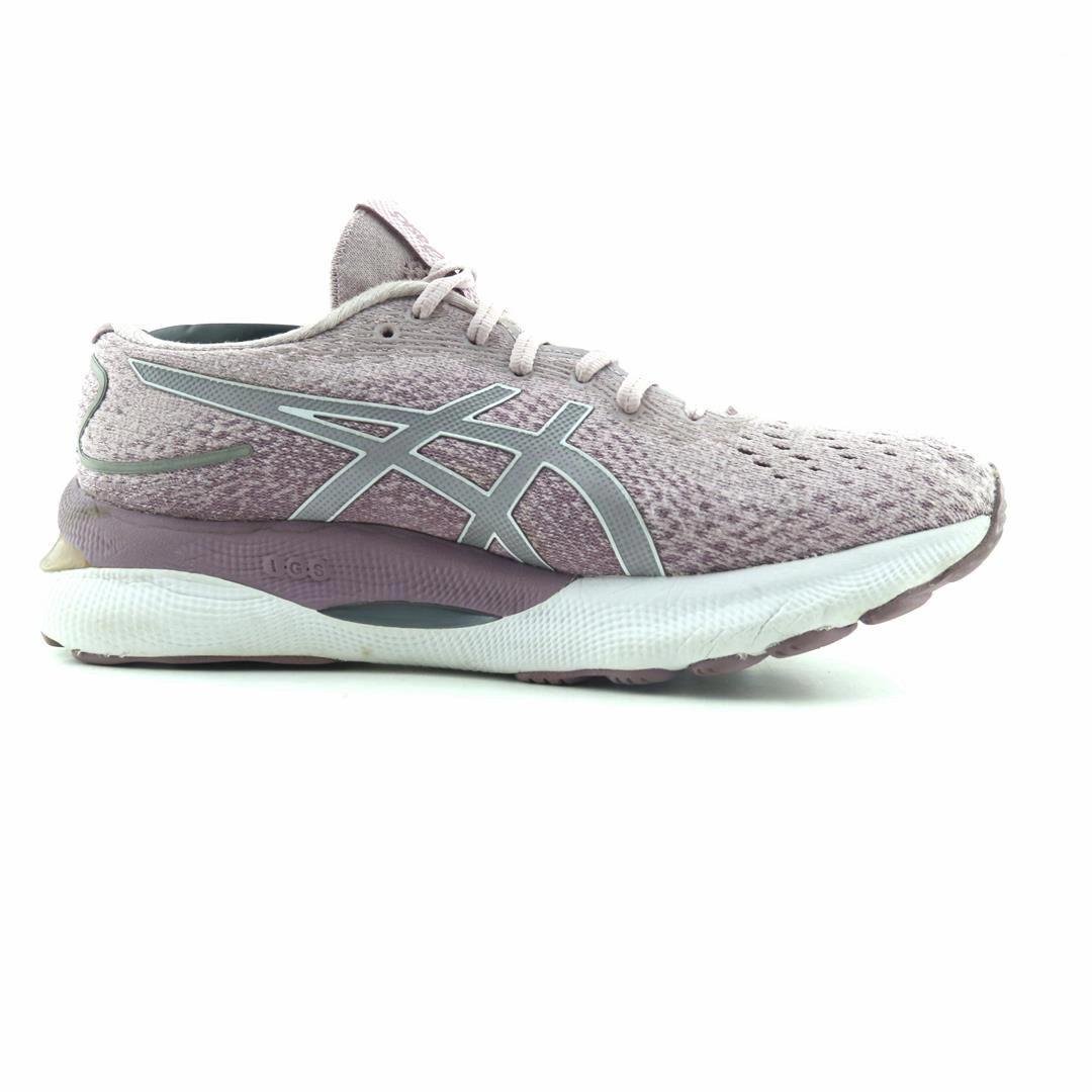 ASICS GEL NIMBUS 24 lightweight athletic shoe visuals