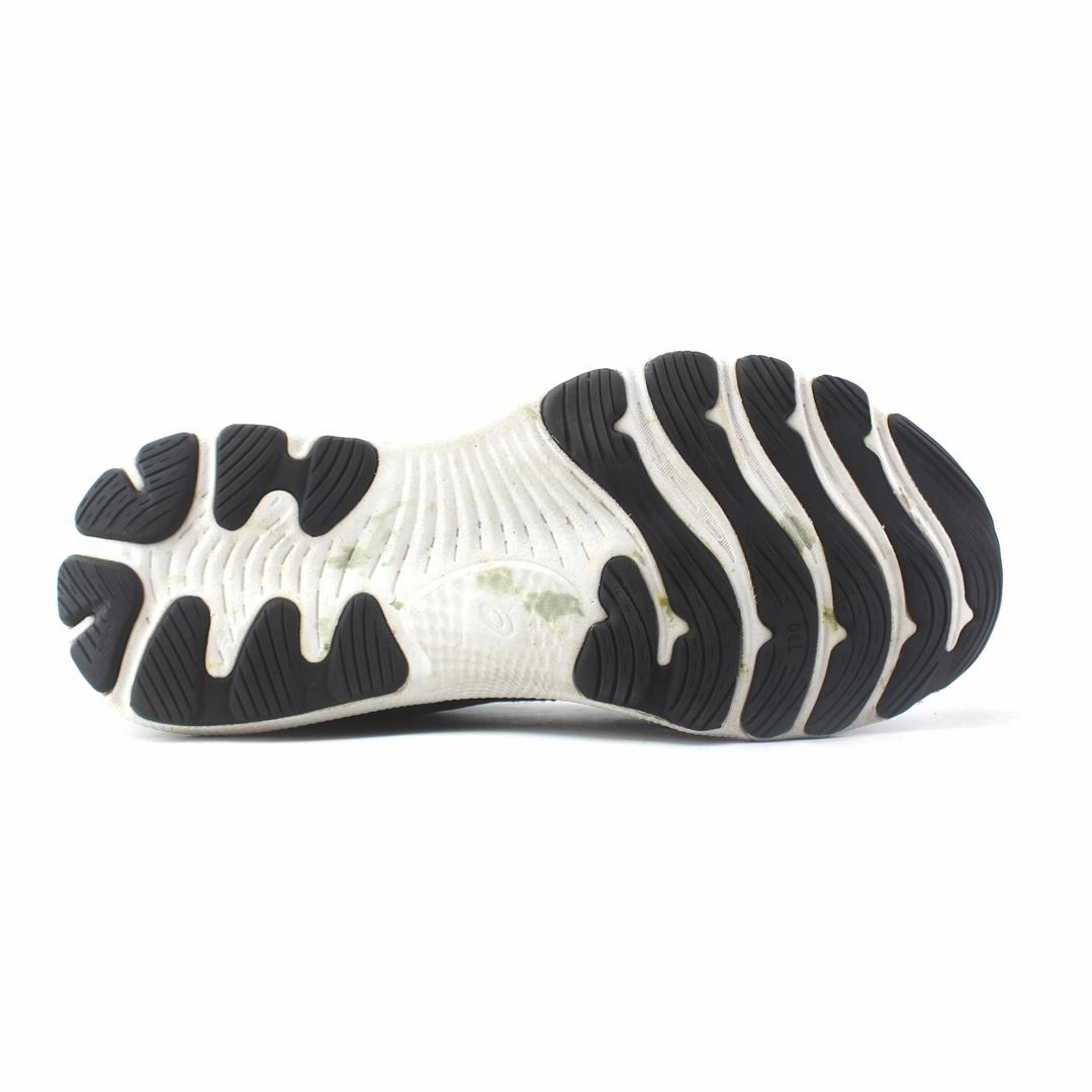 ASICS GEL NIMBUS 24 sporty Asics footwear images