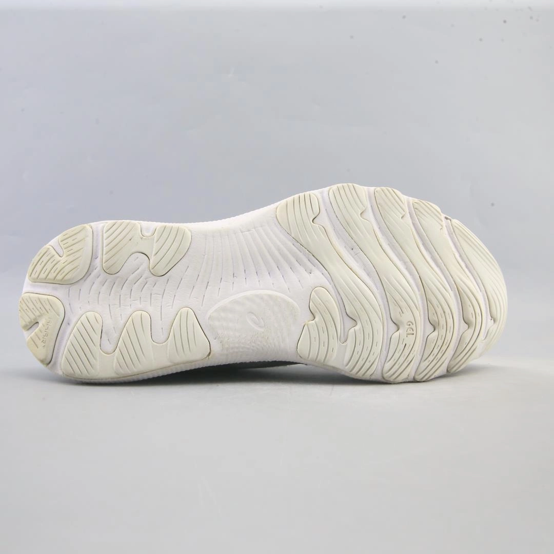 ASICS GEL NIMBUS 24 sporty Asics footwear images