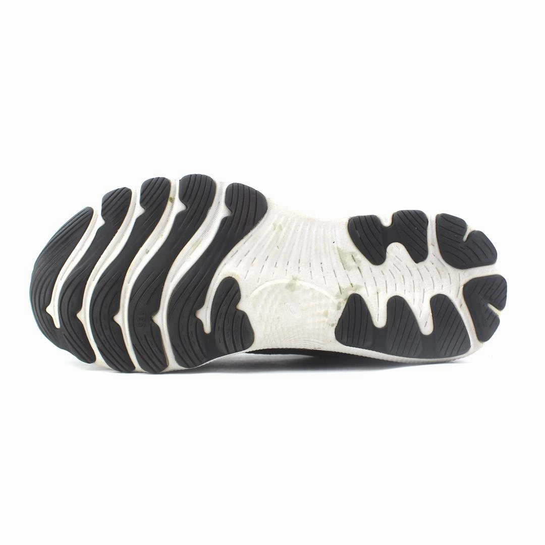 ASICS GEL NIMBUS 24 sporty Asics footwear images