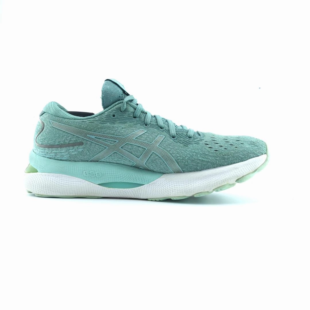 ASICS GEL NIMBUS 24 trainer shoe design snapshots