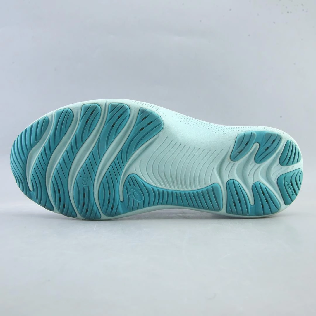 ASICS GEL NIMBUS LITE 2 lightweight athletic shoe visuals