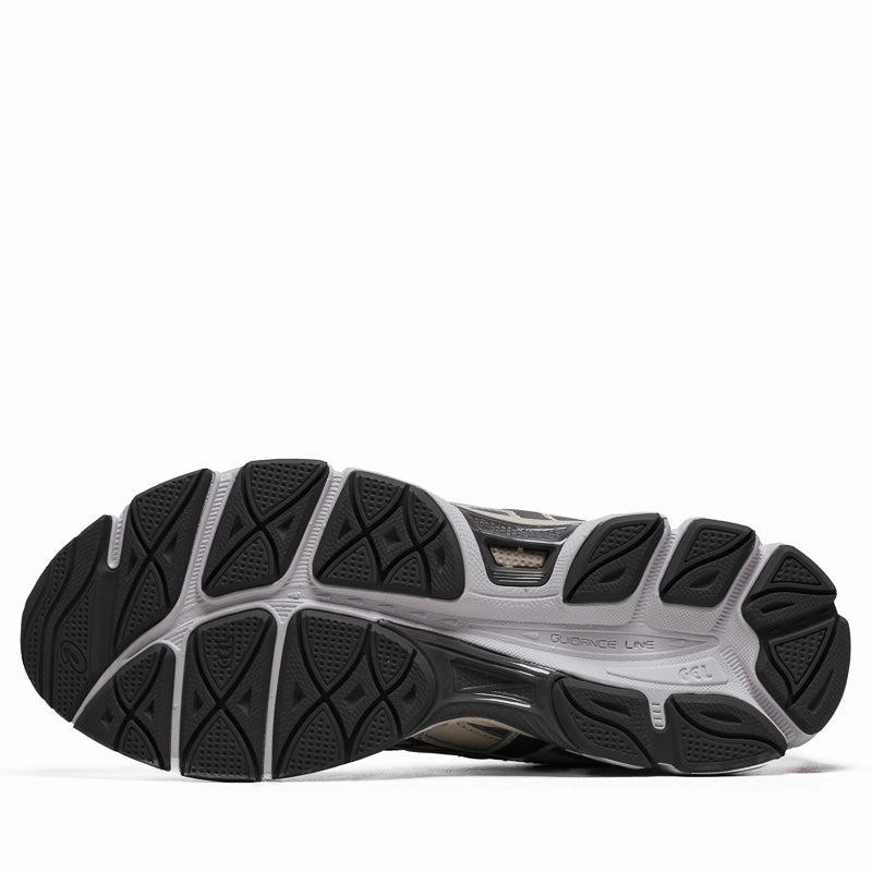 Asics Gel-NYC 2055 - Cream/Carbon Asics classic sport shoe designs