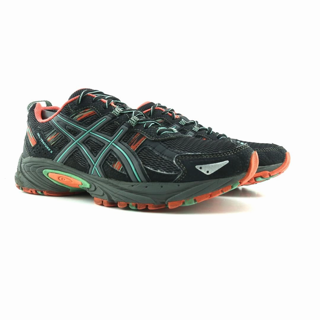 ASICS GEL-VENTURE 5 lightweight athletic shoe visuals