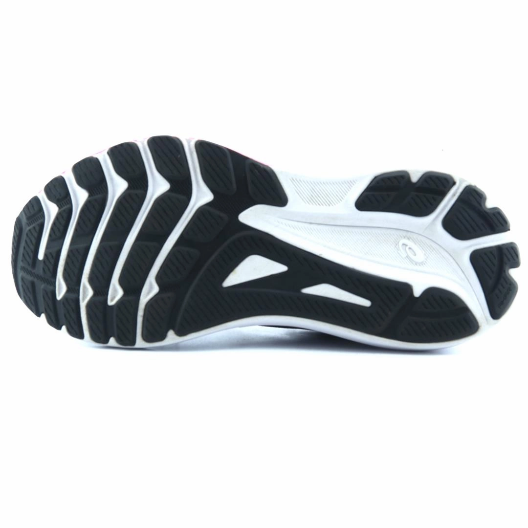 ASICS GT-1000 113 trainer shoe design snapshots