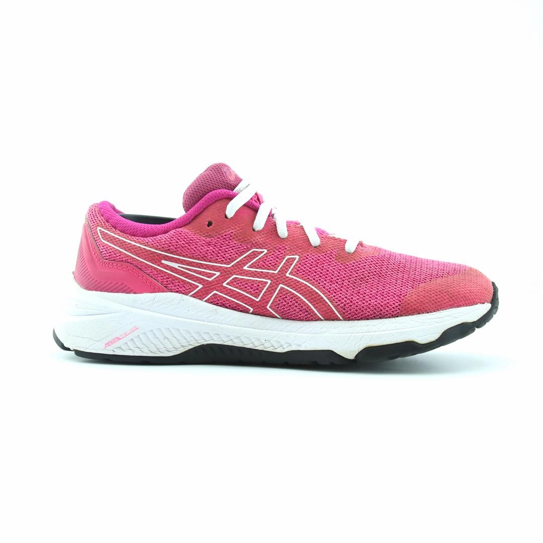ASICS GT 1000 11 performance running shoe photos