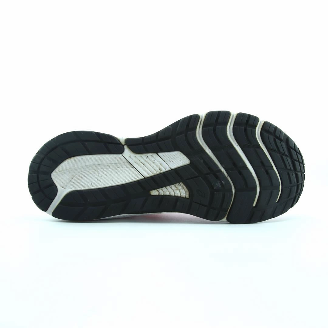 ASICS GT 1000 11 performance running shoe photos