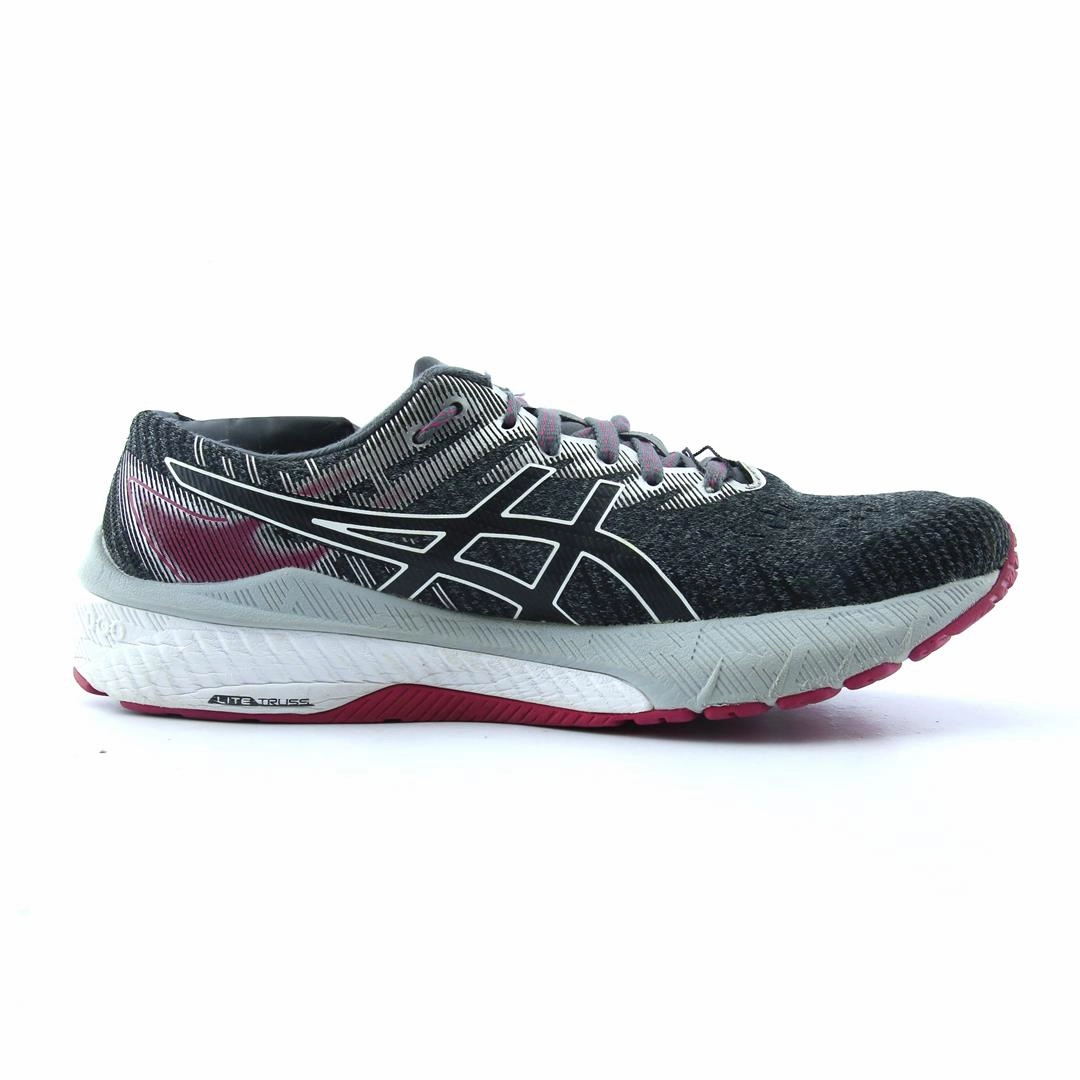 ASICS GT 2000 10 lightweight athletic shoe visuals