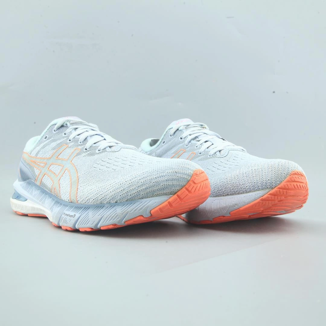 ASICS GT 2000 10 trainer shoe design snapshots