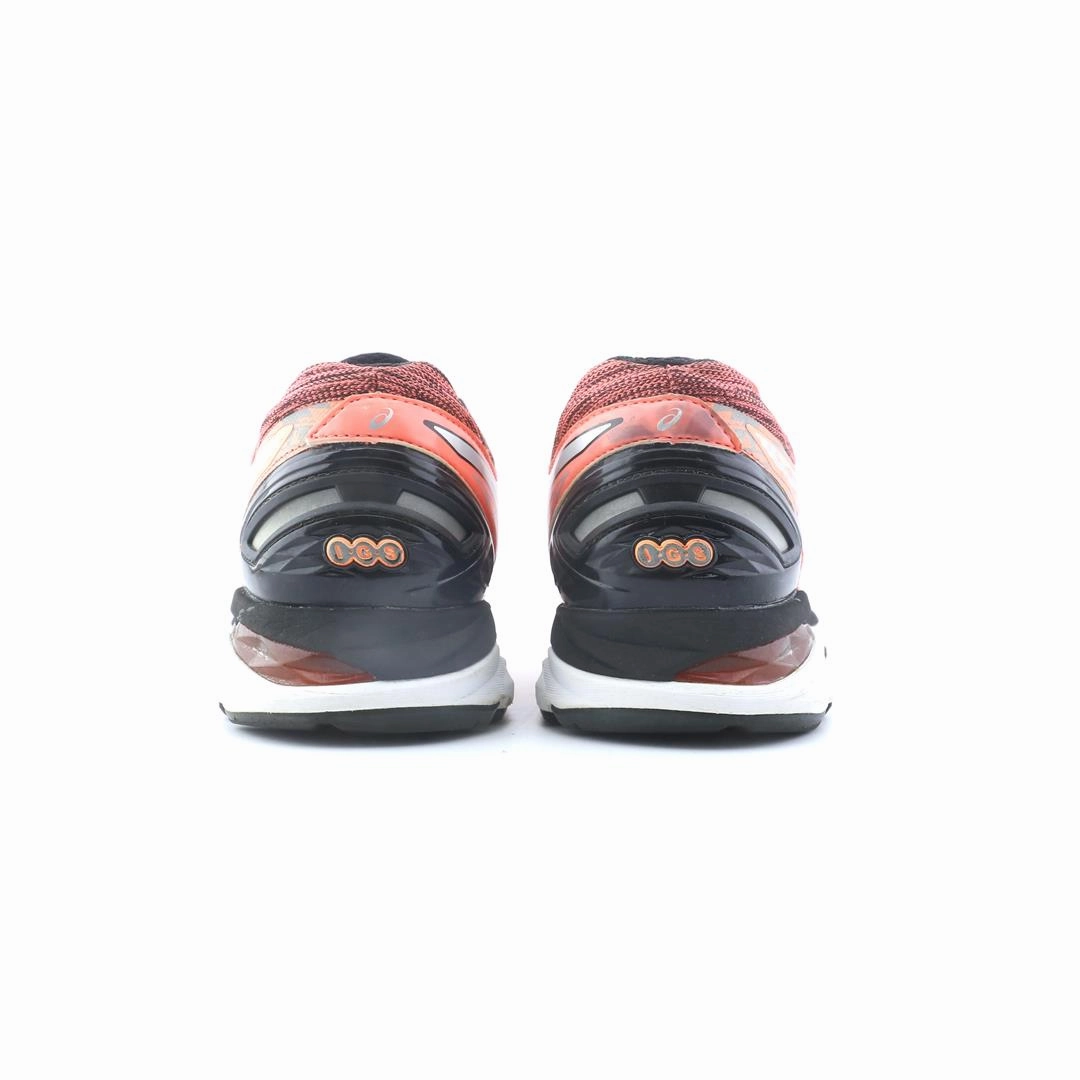 ASICS GT 2000 4 performance running shoe photos