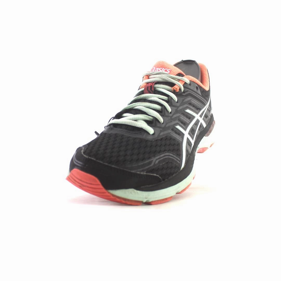 ASICS GT-2000 5 sporty Asics footwear images