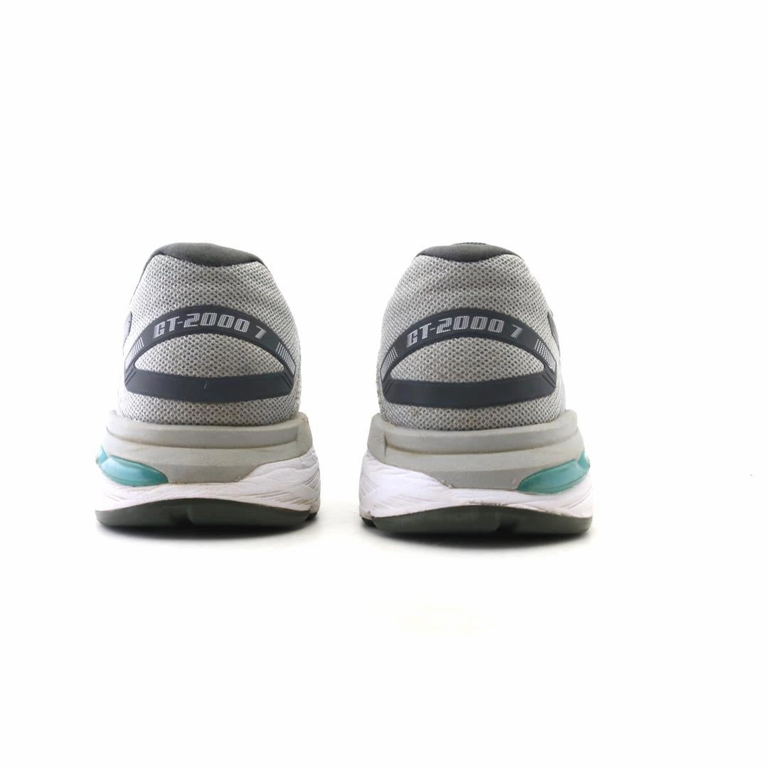 ASICS GT-2000 7 sporty Asics footwear images