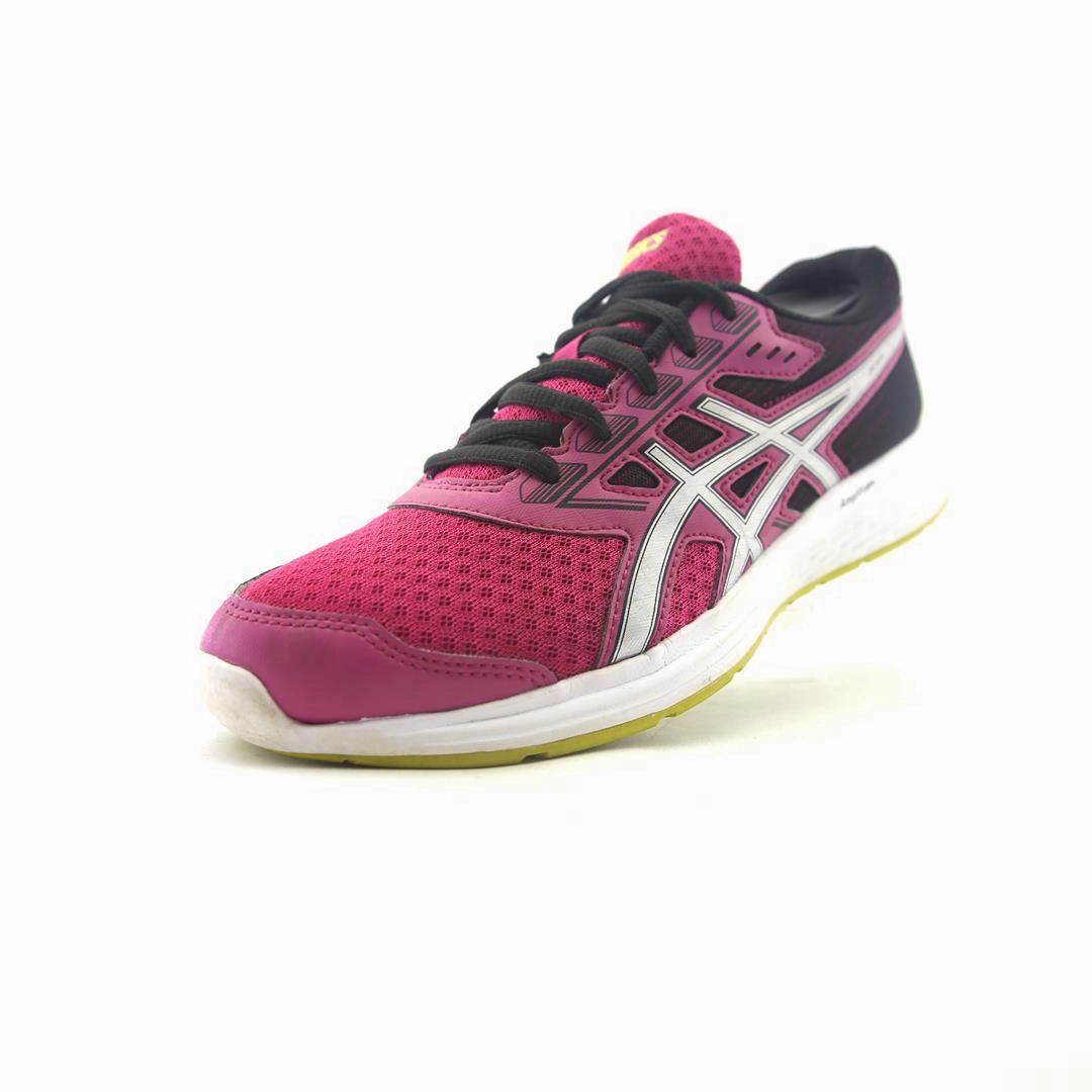 ASICS IKAIA 8 lightweight athletic shoe visuals