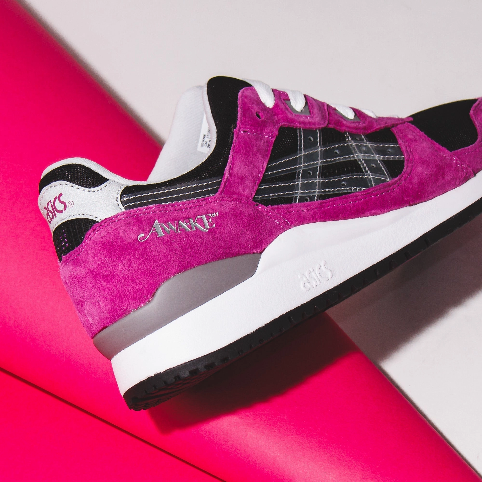 Asics Men x Awake NY Gel-Lyte III OG Black Pink Core 1201A568-001 Asics shoe style pictures
