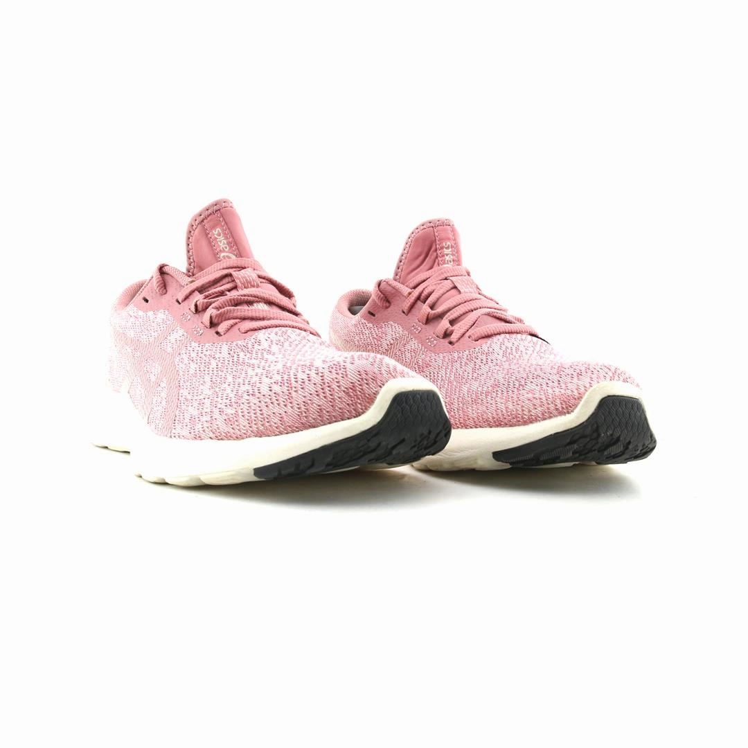 ASICS VERSABLAST MX sporty Asics footwear images