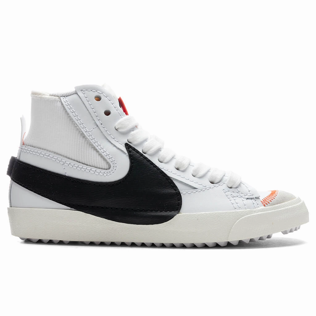 Blazer Mid '77 Jumbo - White/Black/Sail Nike signature design with comfort fit