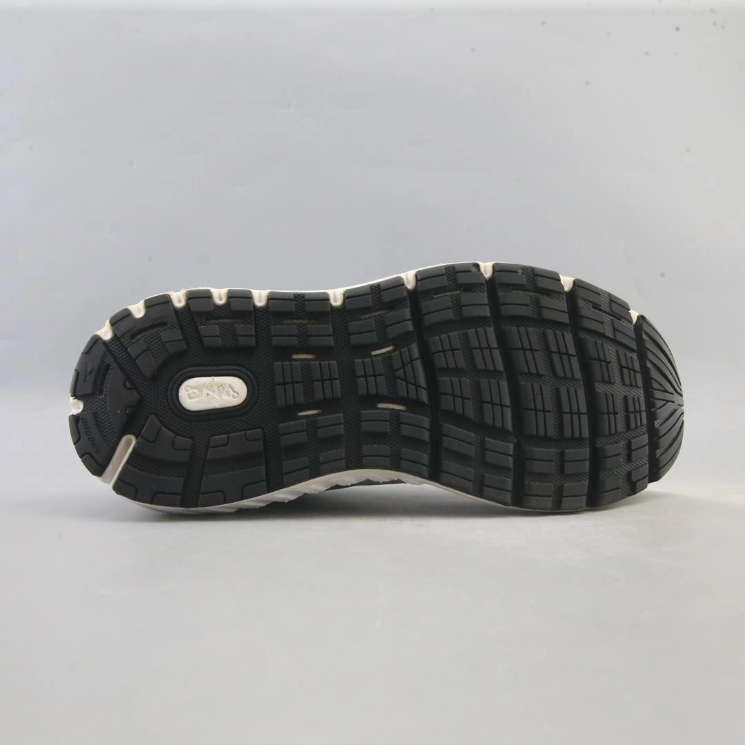 BROOKS ADDICTION 14 Brooks running footwear shots