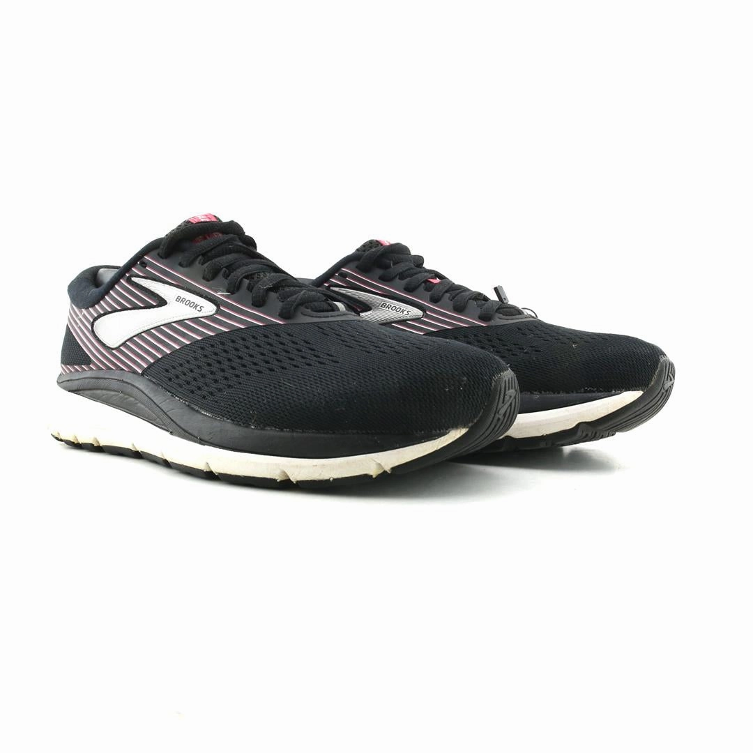 BROOKS ADDICTION 14 Brooks running shoe close-ups