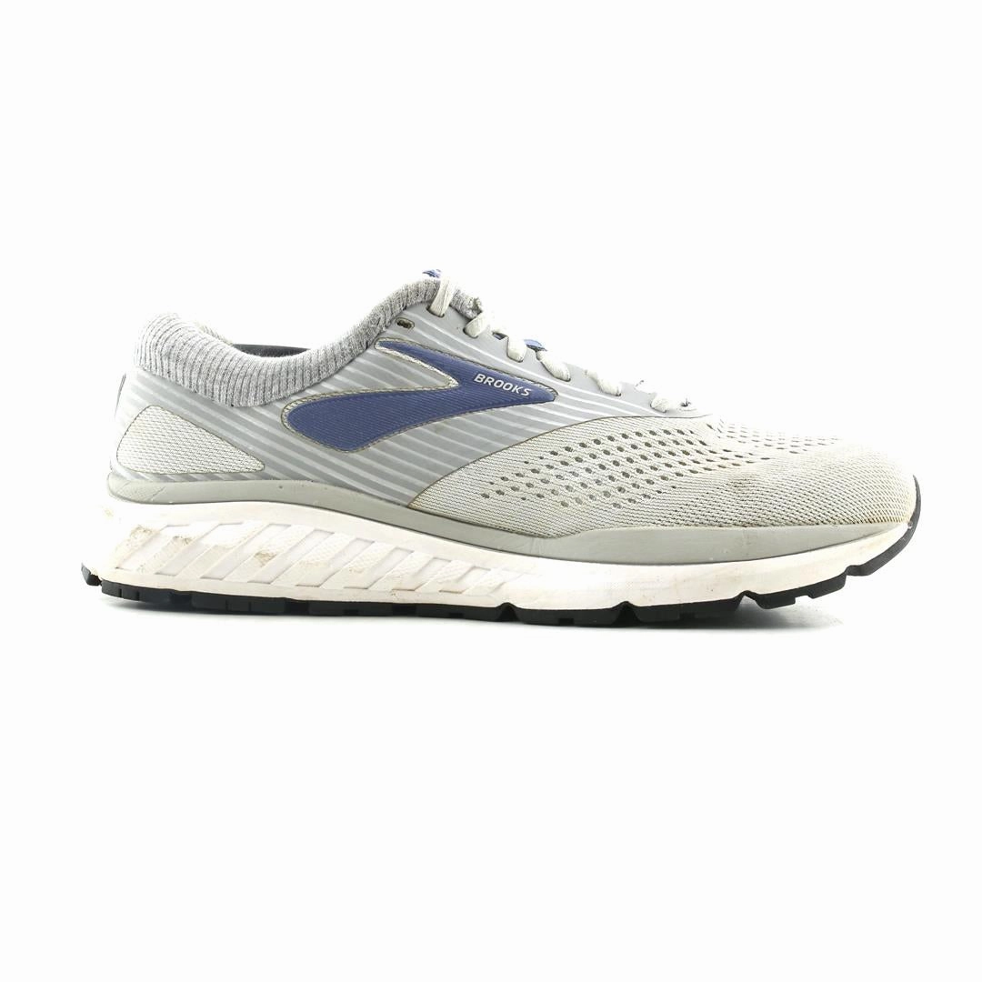BROOKS ADDICTION 14 Brooks running shoe close-ups
